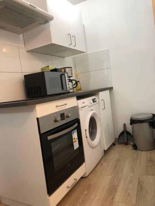 Superbe Appartement Meuble Refait A Neuf Tricastin Pierrelatte Buitenkant foto